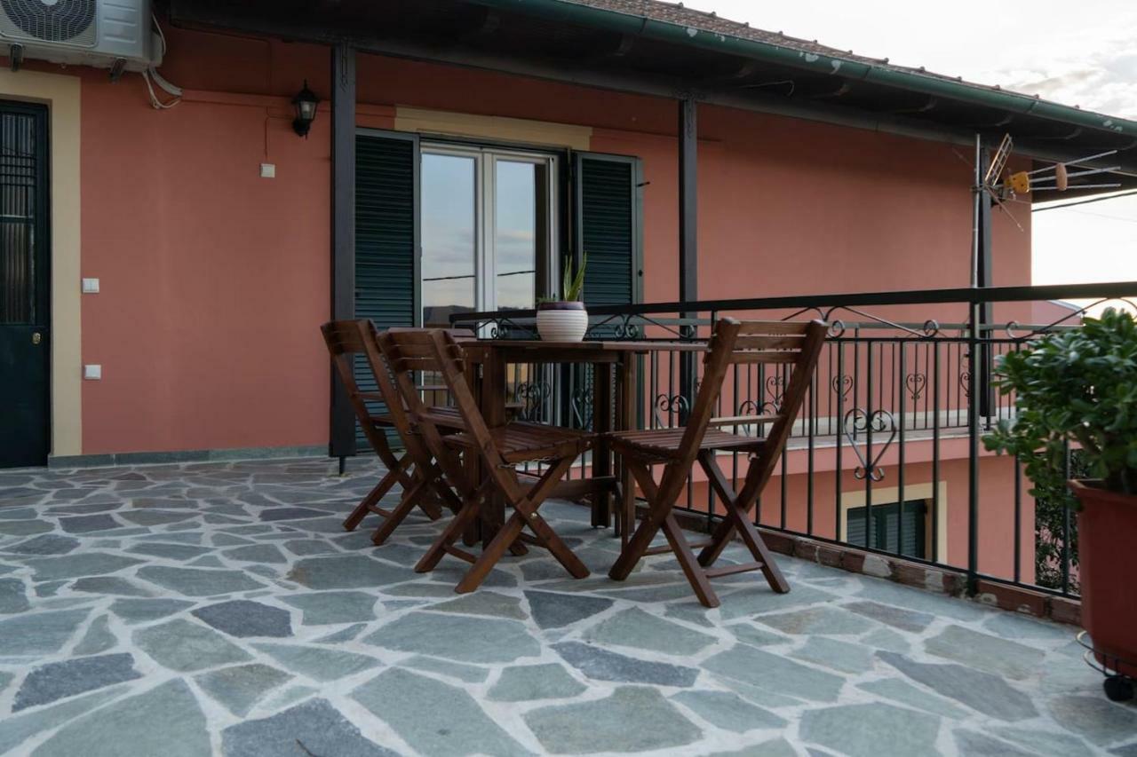 Coralli Pentati 1 "Dimitris Apartments" Pentátion Exterior foto